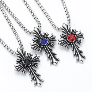 Collar de Colgante de Cruz Gótica Vintage para Hombres Mujeres Acero de Titanio Hip Hop Punk Strass Incrustado Joyería Tallada