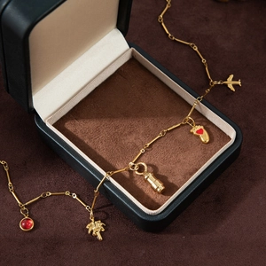 18K Gold Plated Stainless Steel Charm Necklace Airplane Palm Tree Heart Footprint Pendants Fashion Travel Theme Unisex Jewelry
