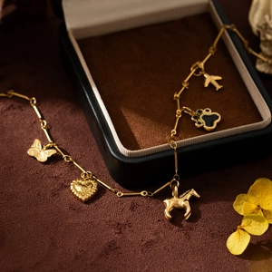 Fashion Stainless Steel 18K Gold Plated Pendant Necklace For Women Airplane Butterfly Heart Paw Animal Charms Jewelry