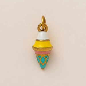 18K gold plated pizza pendant with multi-colored enamel finish and gold mesh detail