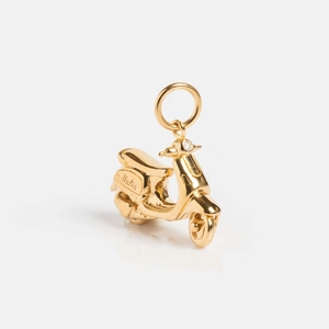 Pendentif scooter doré poli avec gravure Italia et détail de phare en cristal brillant