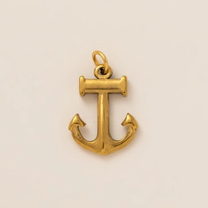 Detailed view of polished 18K gold-plated stainless steel anchor pendant for DIY necklaces