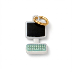 Porte-clés d'ordinateur rétro avec boîtier en émail blanc et clavier vert détaillé
