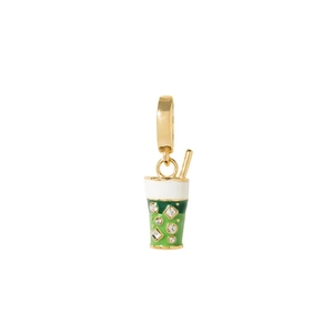 Dettaglio del ciondolo a tazza in smalto bianco e verde con placcatura oro 18K e cristalli