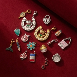 18K vergoldete Edelstahl-Emaille-Charms-Set mit 16 verschiedenen DIY-Schmuckanhängern