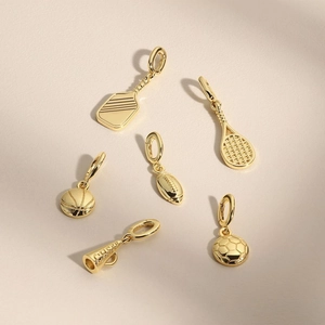 18K Vergoldet Titanstahl Sport Anhänger Halskette Für Damen Volleyball Basketball Fußball Tennis Ball Charme Schmuck