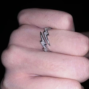 Hip Hop Lightning Open Adjustable Ring For Men Women Silver Tone Rhinestone Inlaid Niche Design Couple Jewelry Gift