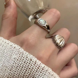 Muschel und Meerjungfrau Opal Silber Ring Set für Damen in minimalistischem Design
