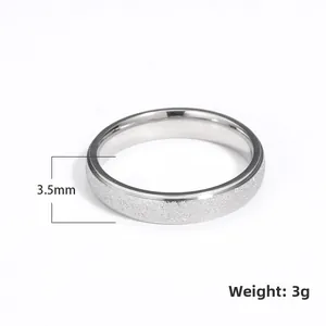 Minimalistischer 3,5 mm Titanstahlring mit mattem Glitzereffekt für Paare in Silber