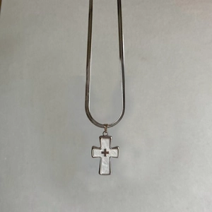 Y2K gothic silver blade chain necklace with cross mother of pearl pendant for women