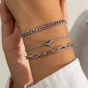 Bohemian silver chain bracelet set for women with heart pendant and paperclip links