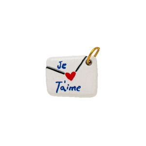 Ciondolo busta bianca con scritta Je T'aime e cuore rosso in finitura oro 18K