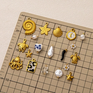 Vergoldete 18K Edelstahl-Anhänger mit Meerestieren und Perlen für DIY-Schmuckherstellung