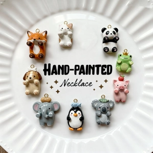 Détails de pendentifs animaux peints à la main avec renard, chat et anneaux dorés