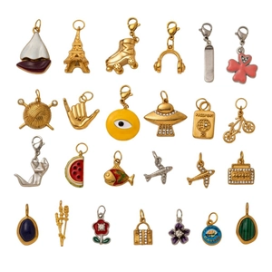 24er Set 18K vergoldete Edelstahl-Anhänger mit Obst- und Reisemotiven und Karabiner