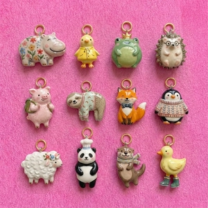 Set de 12 pendentifs animaux mignons en céramique avec hippopotame et grenouille dorée
