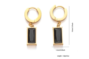 Detailed view of titanium steel geometric earrings with black rectangle gemstones and dimensions