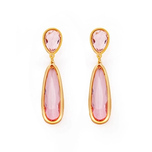 Elegantes pendientes de gota en acero de titanio dorado con cristales facetados rosa