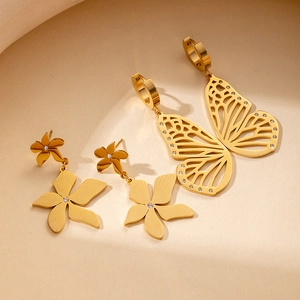 Elegant gold butterfly and flower earrings with crystals in vintage titanium steel style