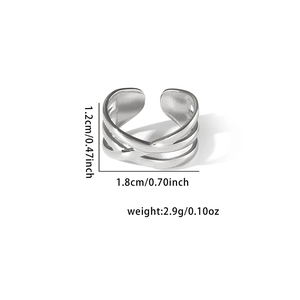 Detail view of woven heart steel ring showing dimensions 1.2cm height and 2.9g weight