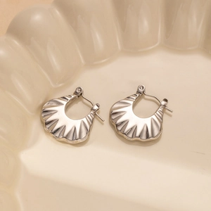 Silver shell-shaped earrings with fan texture made of durable titanium steel