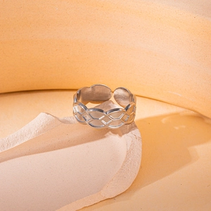 Fashion Stainless Steel Open Ring For Women Minimalist Liquid Metal Texture Geometric Hollow Heart Leaf Bamboo Design Adjustable Finger Ring Jewelry