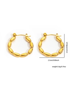 Detailed view of French vintage gold hoop earrings with size dimensions and weight info