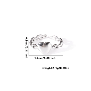 Détail montrant les dimensions de la bague coeur en argent avec anneau réglable de 1,1g