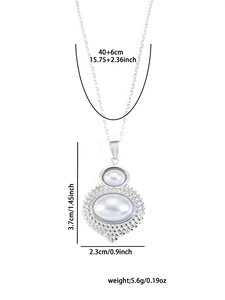 Detailed view of silver necklace with double white pearls and precise dimensions
