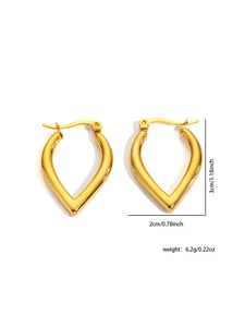 Detailed size specifications for gold V-shaped titanium steel earrings showing 3cm height
