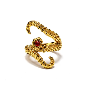 Retro Punk Octopus Tentakel Titanium Staal Ring Voor Mannen Creatieve Rode Zirconia Vergulde Dier Ring Sieraden Cadeau