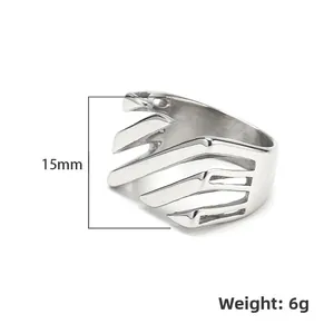 Gothic punk style claw ring in silver finish, 15mm width minimalist design for women