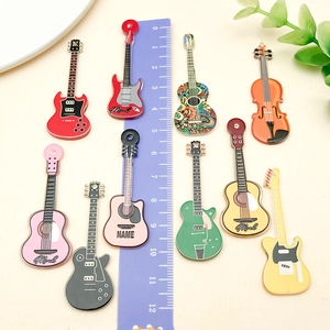 Bunte Retro-Acryl-Anhänger in Gitarrenform für DIY-Schmuck und Schlüsselanhänger