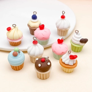 Mini ciondoli per cupcake in resina con crema colorata e anelli d'argento per gioielli fai-da-te