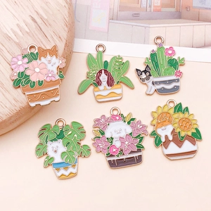 Collection de six pendentifs émaillés chien et plante pour la création de bijoux DIY