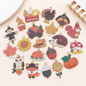 Lot de 20 breloques émaillées de Thanksgiving avec chouette et citrouille pour bijoux DIY