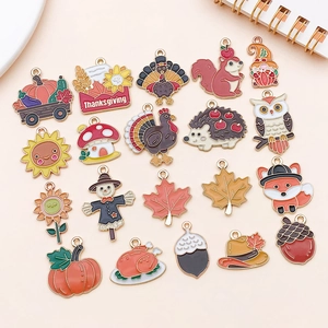 Lot détaillé de 20 breloques de Thanksgiving en alliage incluant citrouille pour bijoux DIY