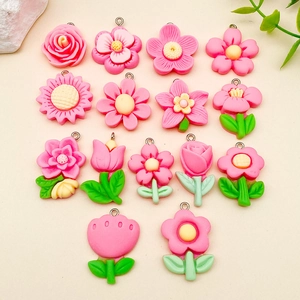 Vintage Rosarot Harz Blume Anhänger Rose Tulpe Sonnenblume Kamelie Formen Mit Metallhaken Für DIY Handgefertigte Schmuckzubehör