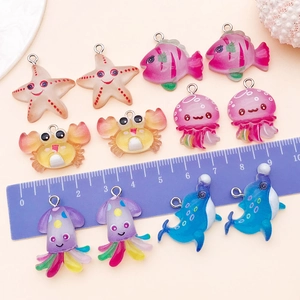 Set de dijes coloridos de resina de criaturas marinas para la creación de joyas DIY