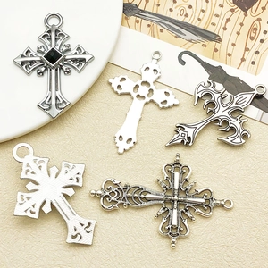 Vintage gothic zinc alloy cross pendants in antique silver for DIY jewelry making