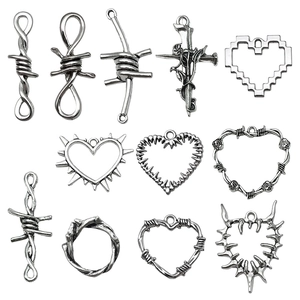 Pendentifs Vintage en Alliage d'Argent Antique Cœur Épine Rose Croix Gothic Punk DIY Breloques pour Collier Bracelet Accessoires de Bijoux