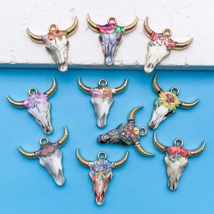 Lot de 10 pendentifs têtes de taureau émaillés avec imprimé floral pour bijoux DIY