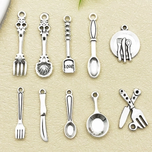 10-teiliges Set Antik-Silber Mini-Küchenanhänger aus Zinklegierung für DIY-Schmuck