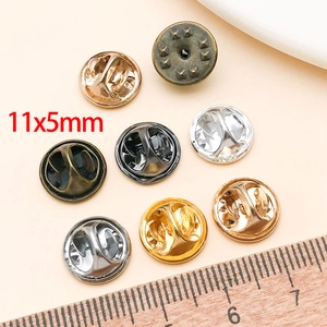 Set di chiusure a farfalla in metallo da 11x5mm in sei colori per creazione di spille