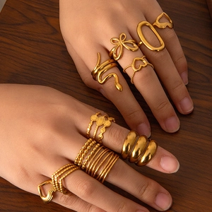 French vintage gold titanium steel ring set with butterfly and heart patterns
