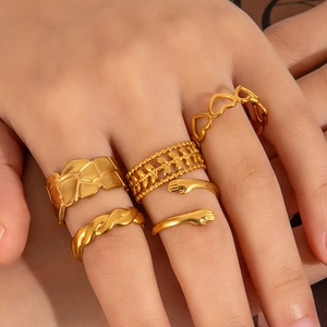 Five-piece 18K gold plated stainless steel ring set with hollow heart and twist designs