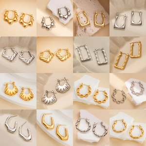 Orecchini a Cerchio Minimalisti in Acciaio Inossidabile per Donna Vintage Geometrici Placcati Oro Argento C-Shape Giunto di Bambù Gioielli