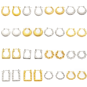 Set di 16 paia di orecchini a cerchio minimalisti in acciaio inox con design geometrici