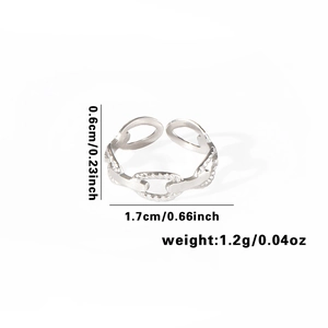 Detail showing ring dimensions 0.6cm width and 1.7cm diameter on polished silver band