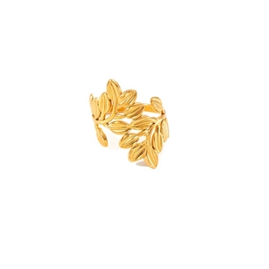Détail d'une bague feuilles dorées ajustable avec nervures sur deux tiges parallèles